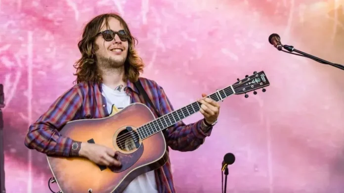 Billy Strings Strums His Way Through a Jam-Packed 2025 Tour