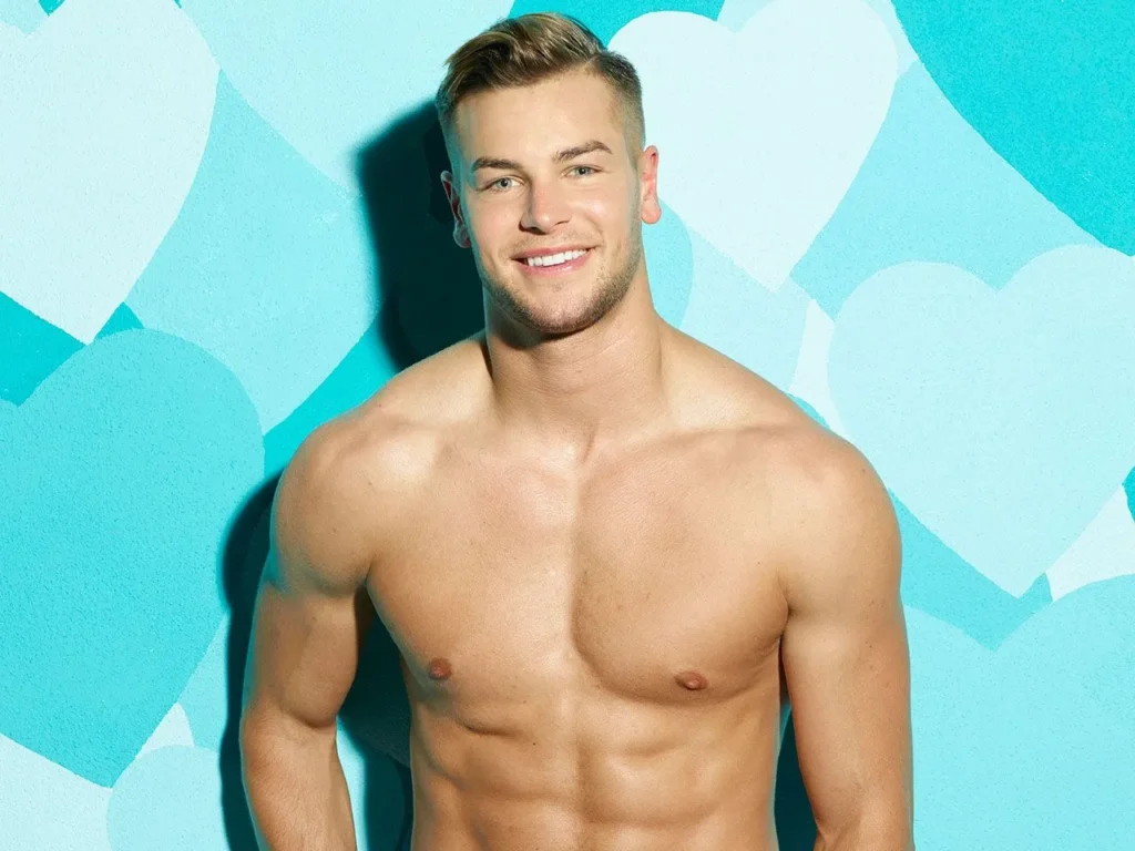 Chris Love Island