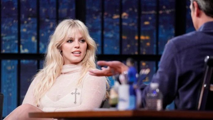 Liam Neeson Pamela Anderson. Liam Neeson Pamela Anderson