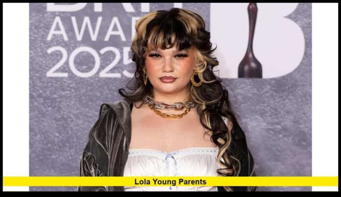 Lola Young parents