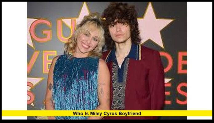 who is Miley Cyrus boyfriend