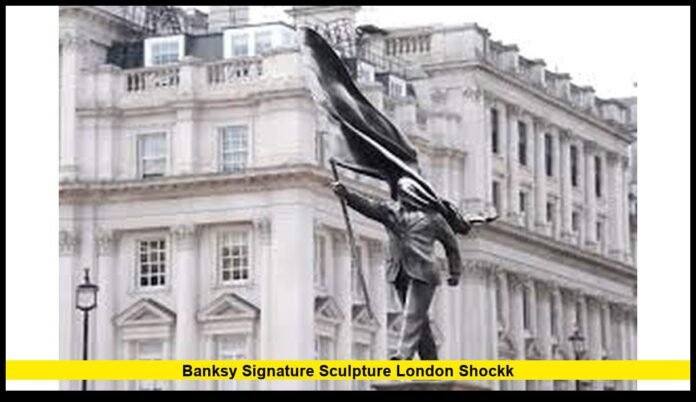 Crowds as New Mysterious Artwork Captivates the City