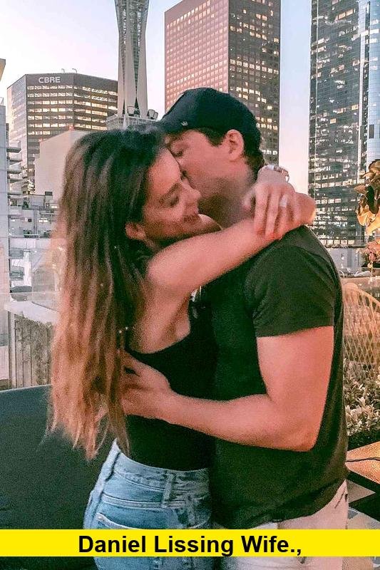 Daniel Lissing Wife