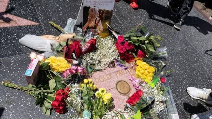 Dolly Parton Hollywood star vandalism